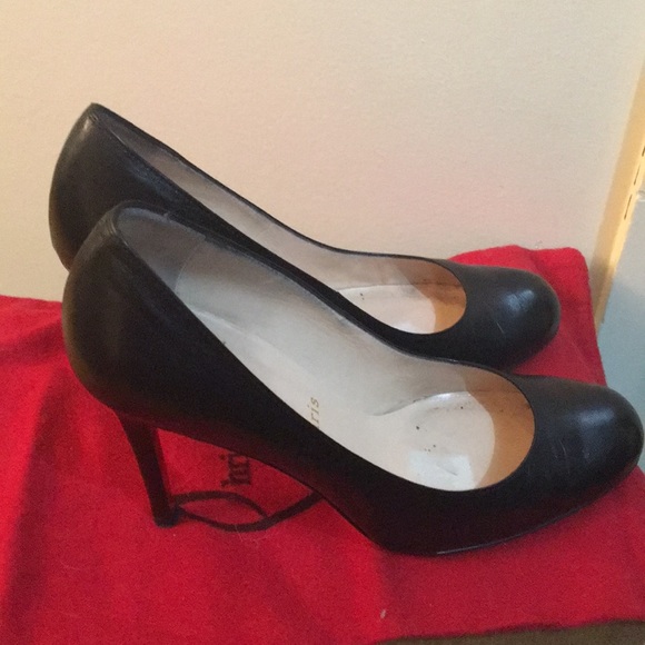 Authentic Christian Louboutin Black pumps size37 - Picture 4 of 5
